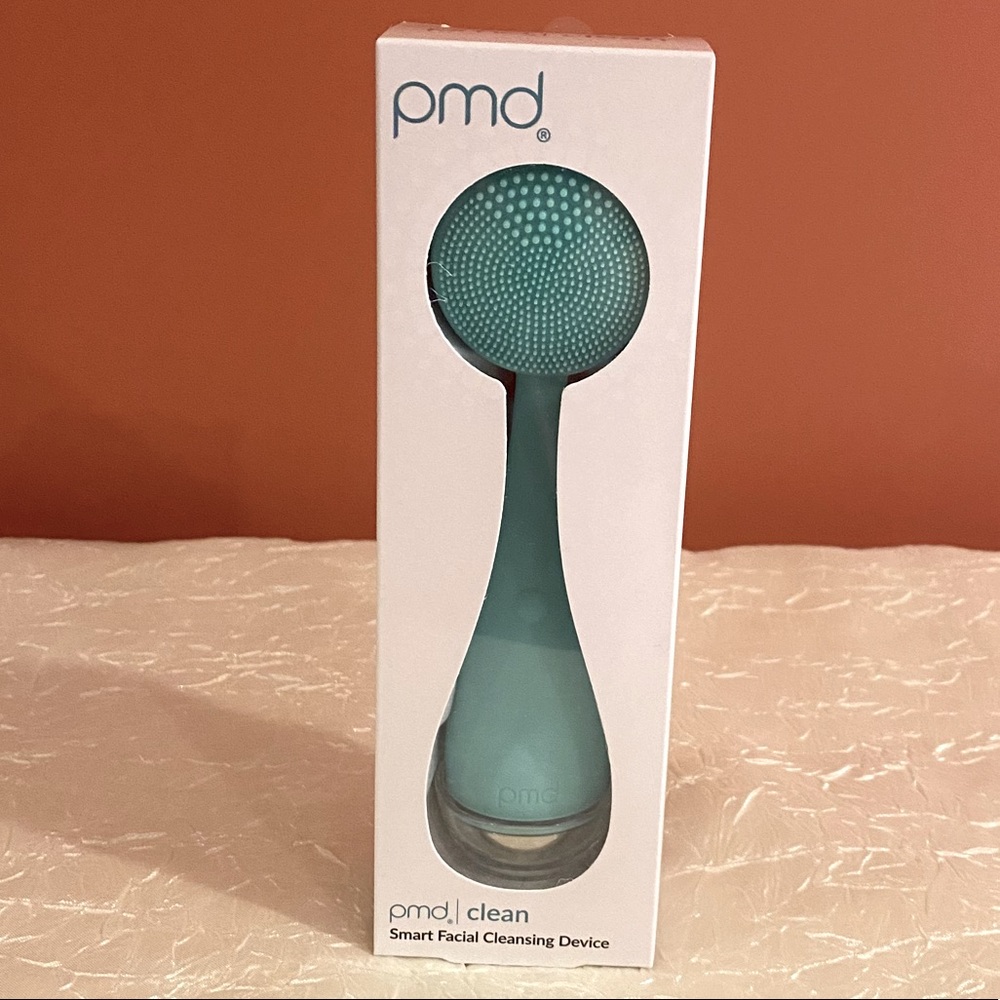*NEW* PMD Clean Smart Facial Cleansing Device